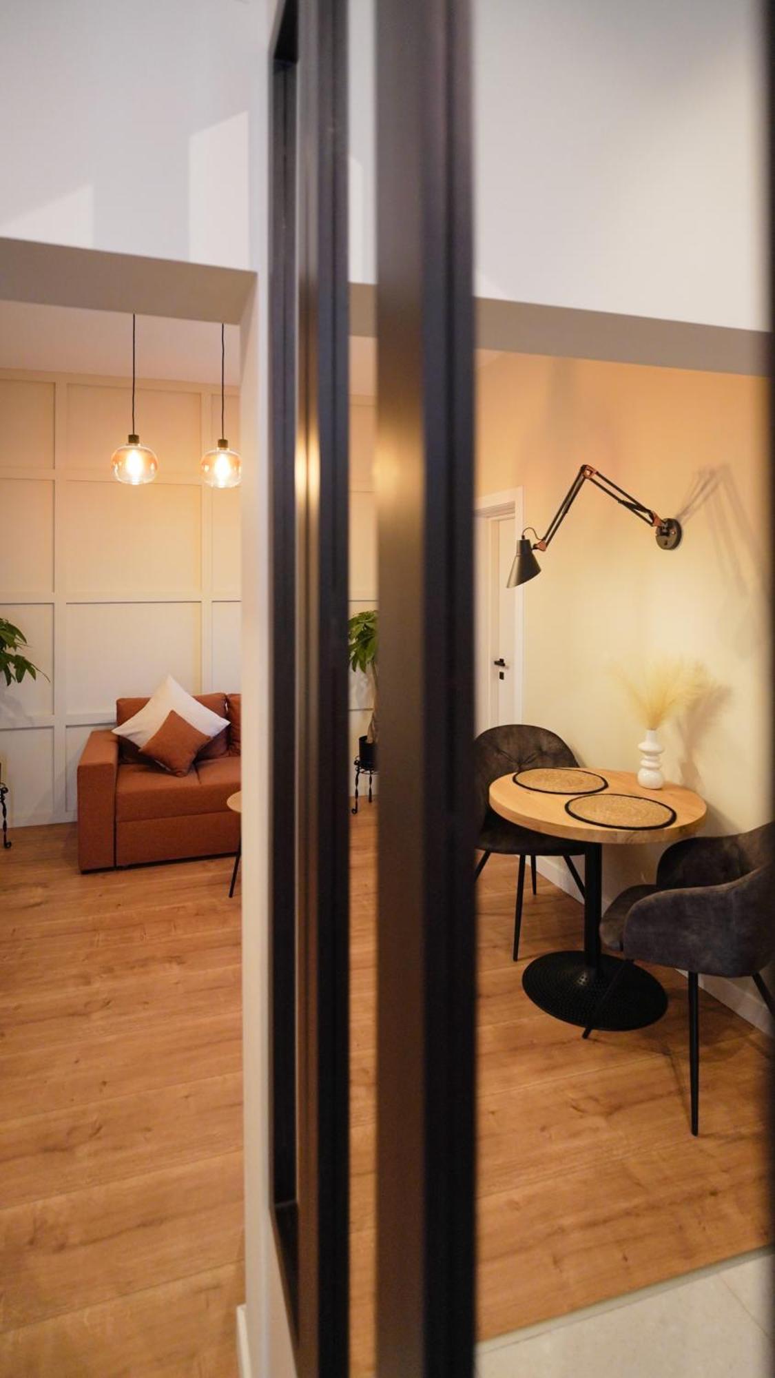 Privo Oldtown Luxury Apartment Брашов Экстерьер фото